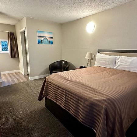 Valemount Vacation Inn מראה חיצוני תמונה