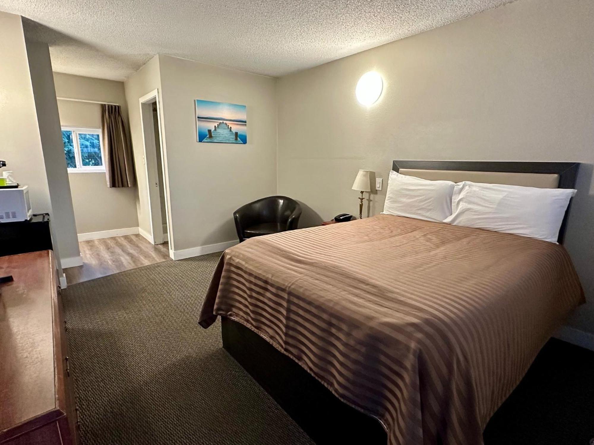 Valemount Vacation Inn מראה חיצוני תמונה
